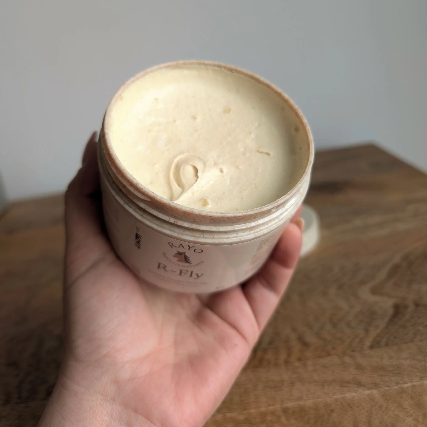 R-Fly – Crème nuage estivale